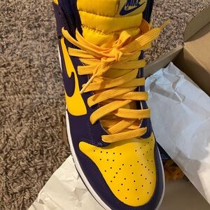 Nike Dunks High Lakers Purple & Yellow (Limited Edition) Sneakers